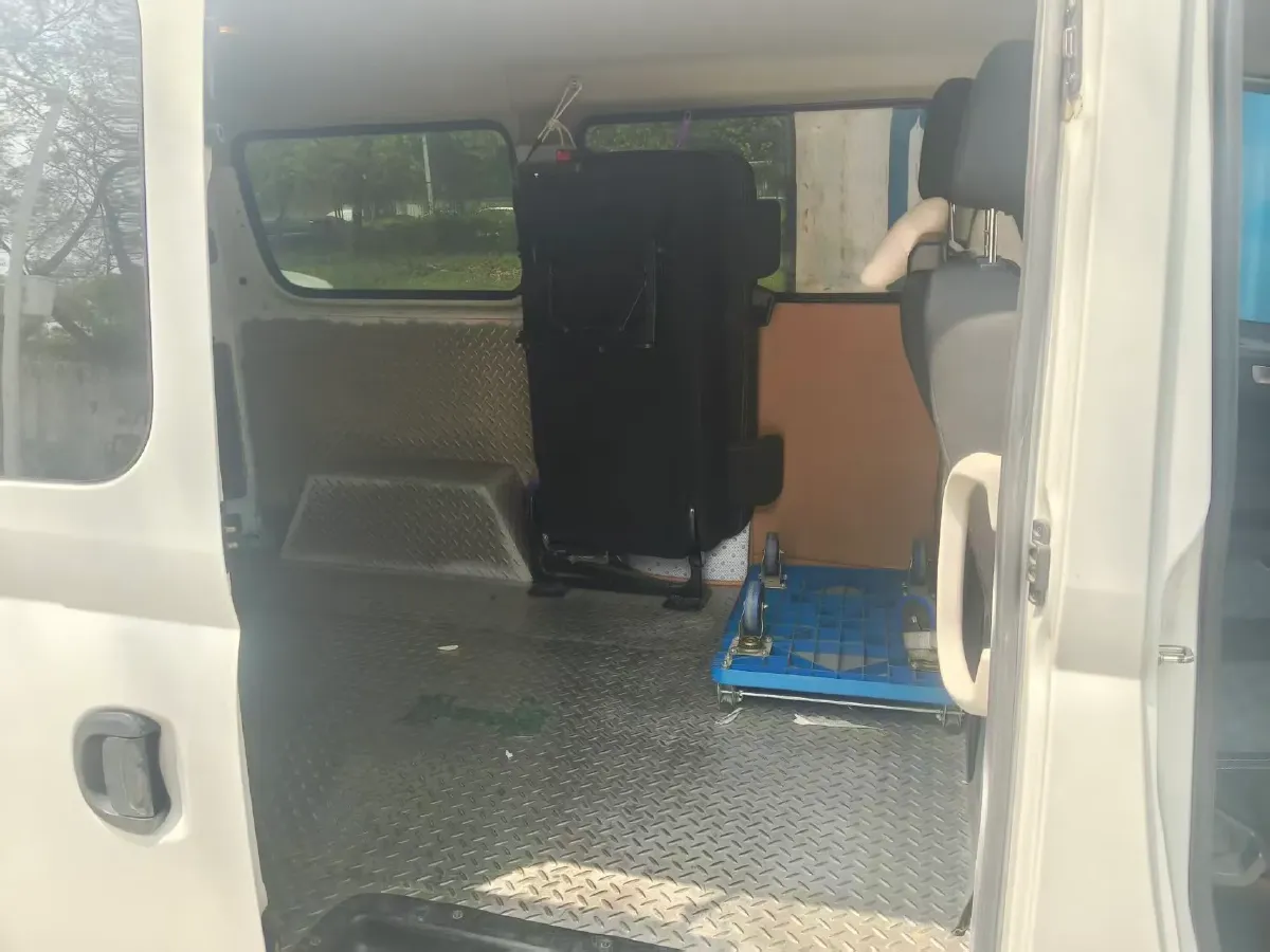 2019 MAXUS XinTu V80 2.5T 136HP L4 6MT,autocango,china used car exporter,china ev exporter,chinese used car exporter,chinese used ev exporter