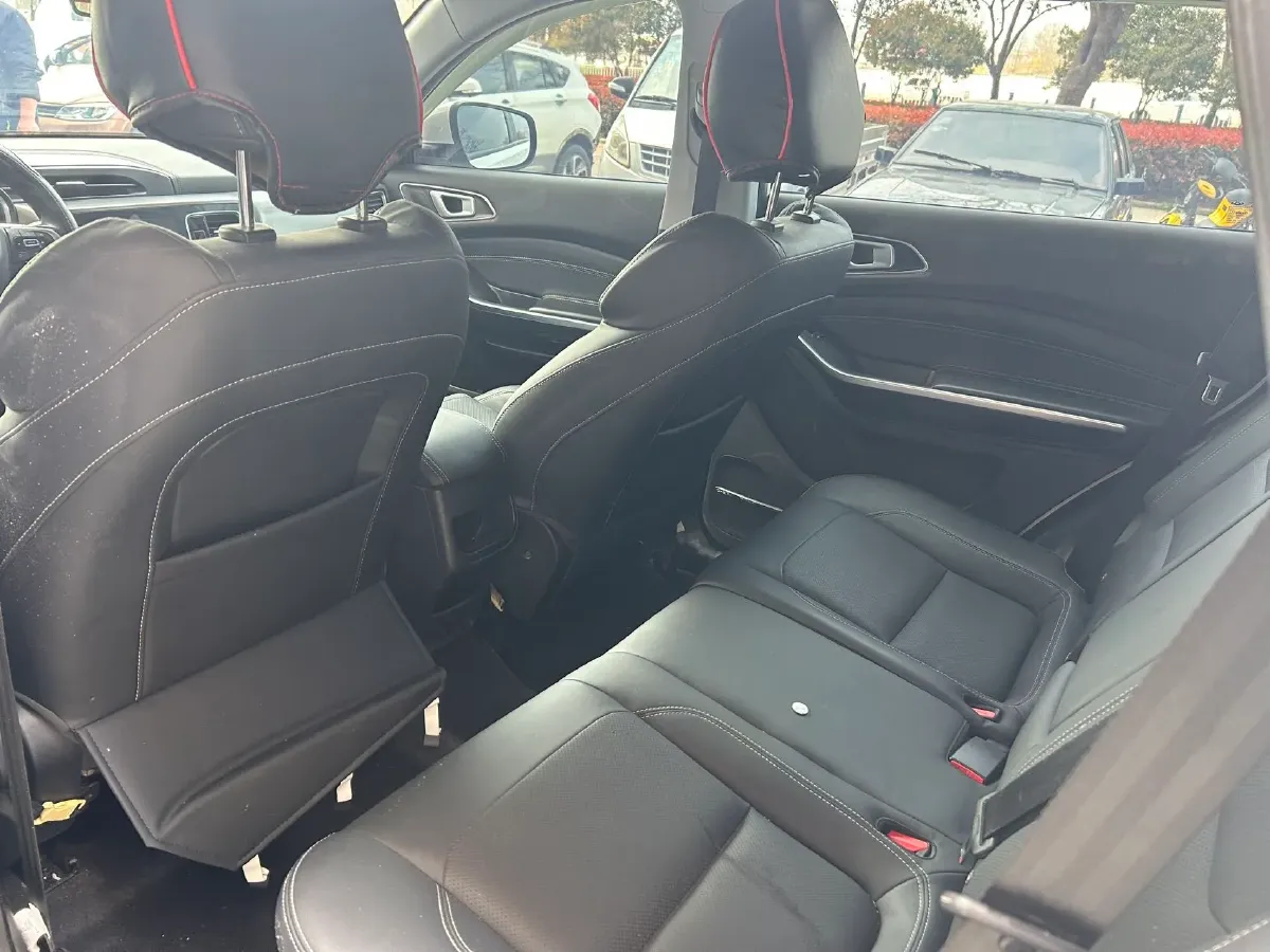 2019 Chery Tiggo 8 1.5T 156HP L4 6MT,autocango,china used car exporter,china ev exporter,chinese used car exporter,chinese used ev exporter