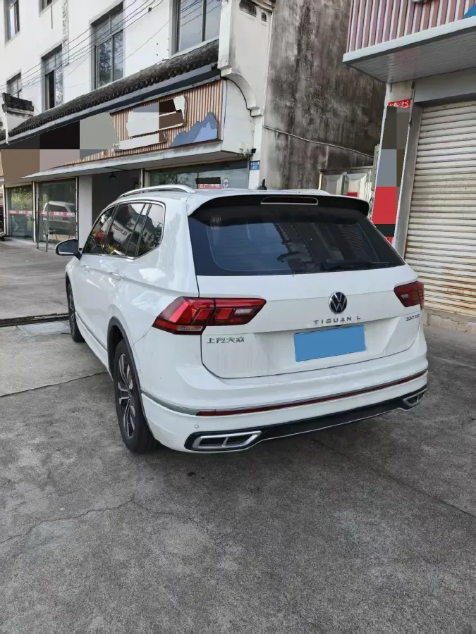 2024 Volkswagen Tiguan L 2.0T 186HP L4 7DCT,autocango,china used car exporter,china ev exporter,chinese used car exporter,chinese used ev exporter
