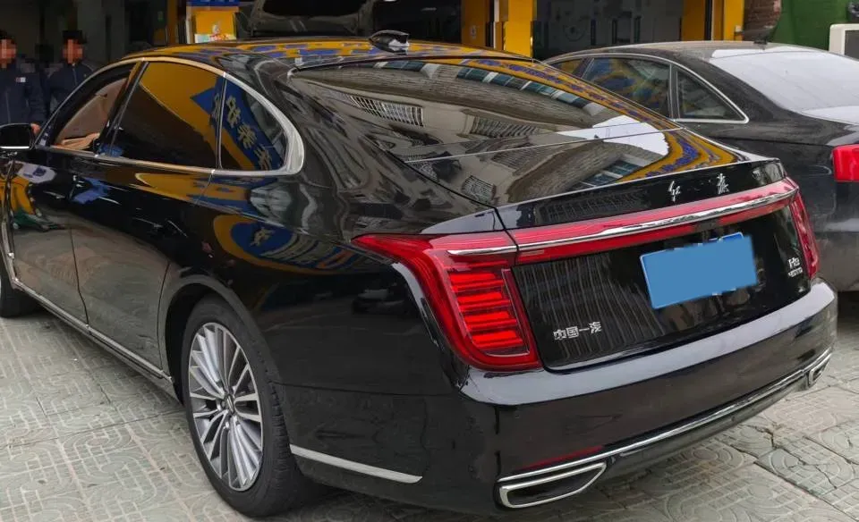 2023 HongQi HQ9 2.0T 252HP L4 8AT,autocango,china used car exporter,china ev exporter,chinese used car exporter,chinese used ev exporter