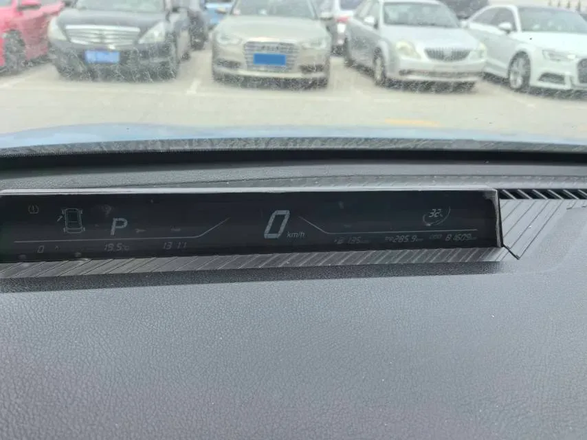 2023 Nissan Kicks 1.5L 122HP L4 CVT,autocango,china used car exporter,china ev exporter,chinese used car exporter,chinese used ev exporter