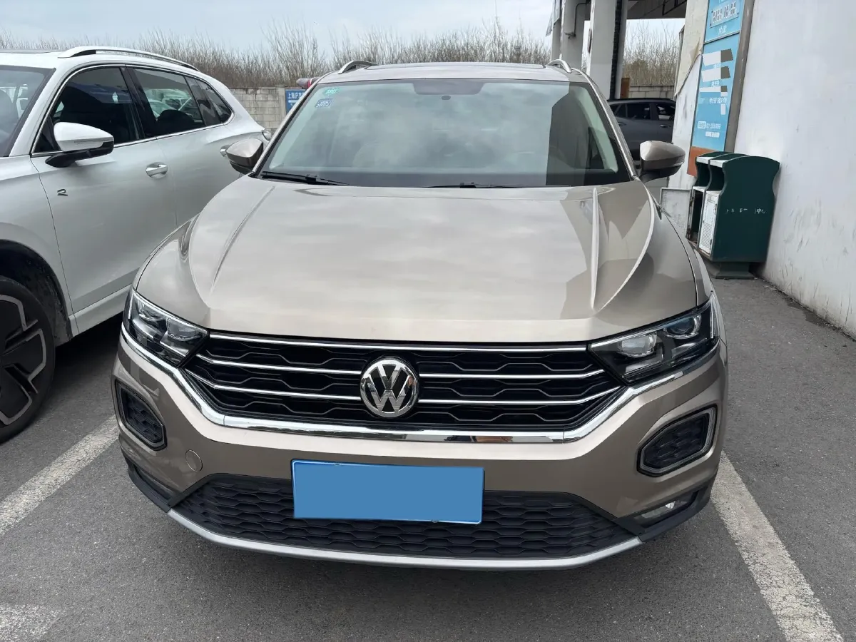 2020 Volkswagen T-Roc 1.4T 150HP L4 7DCT,autocango,china used car exporter,china ev exporter,chinese used car exporter,chinese used ev exporter