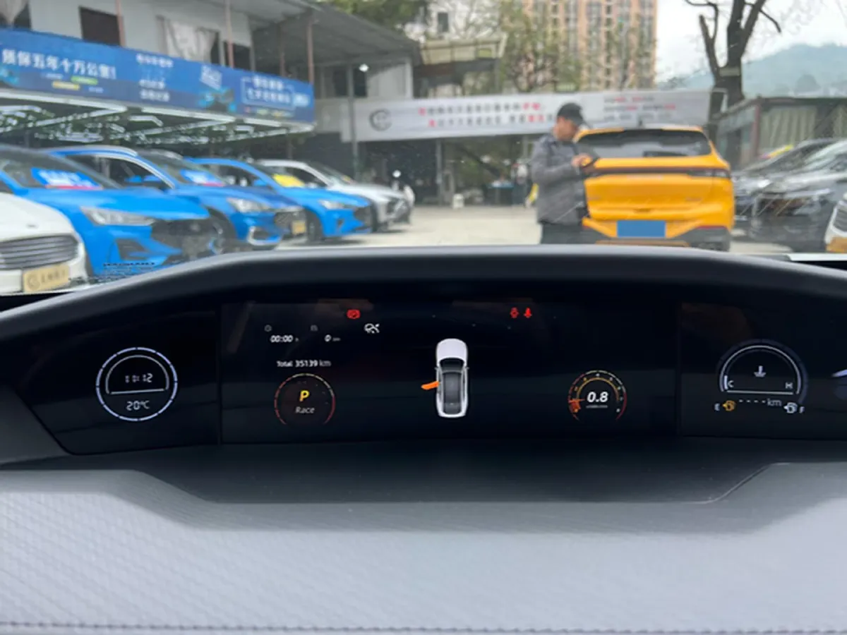 2022 ChangAn UNI-V 1.5T 188HP L4 7DCT,autocango,china used car exporter,china ev exporter,chinese used car exporter,chinese used ev exporter