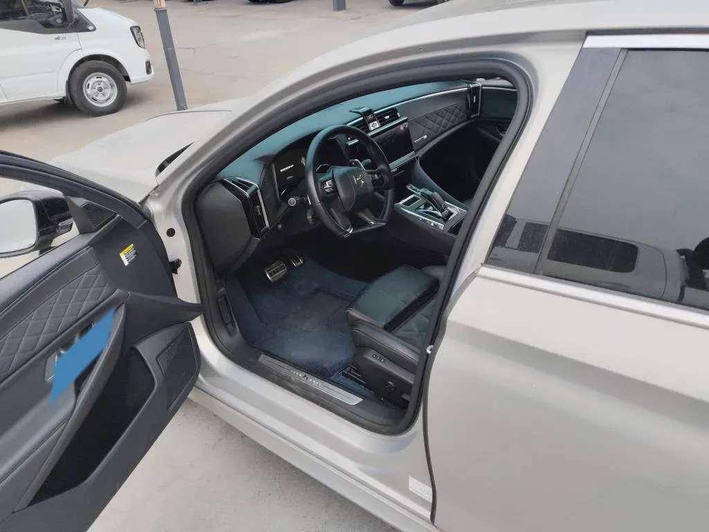 2022 DS 9 1.6T 215HP L4 8AT,autocango,china used car exporter,china ev exporter,chinese used car exporter,chinese used ev exporter