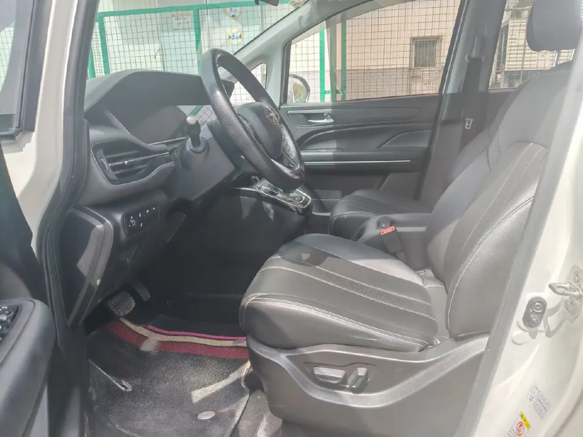 2021 GAC Trumpchi M6 1.5T 169HP L4 7DCT,autocango,china used car exporter,china ev exporter,chinese used car exporter,chinese used ev exporter