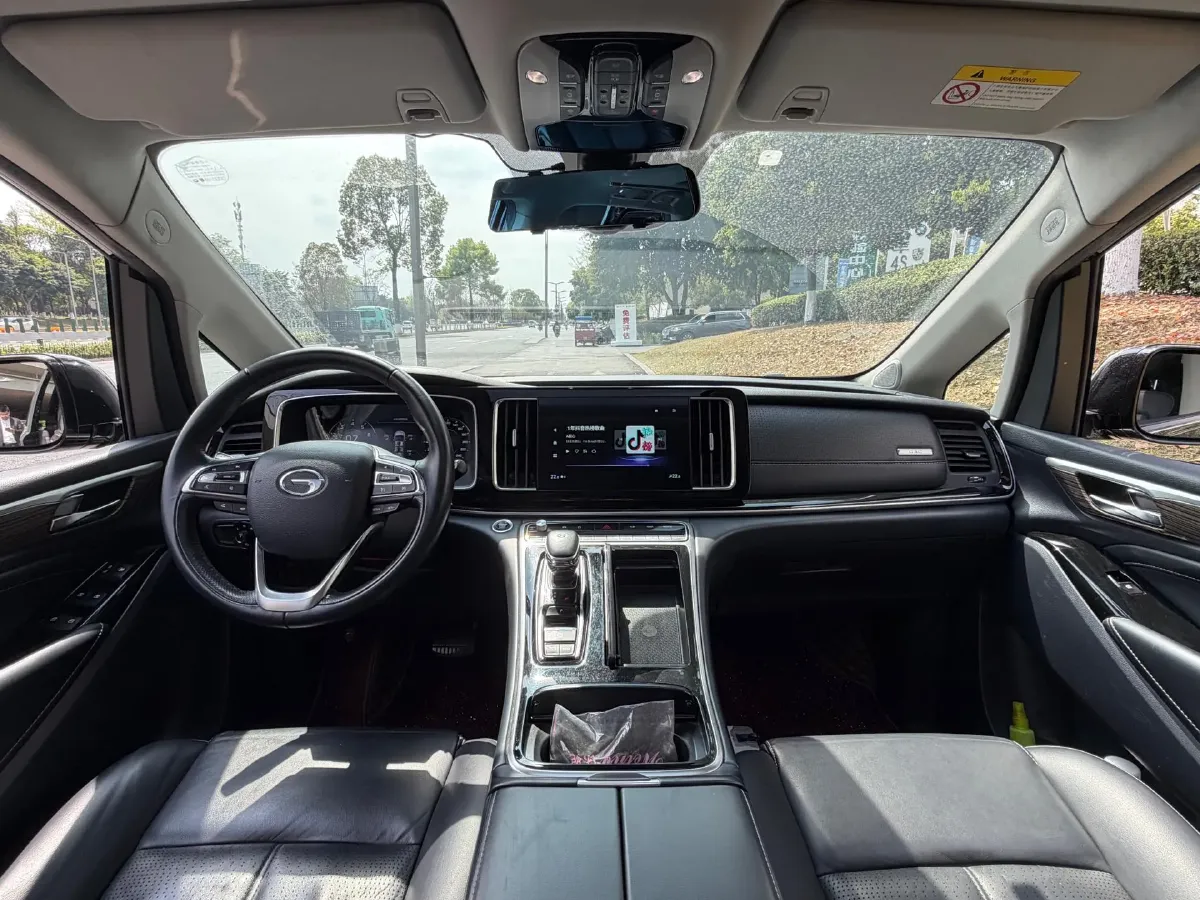 2021 GAC Trumpchi M8 2.0T 252HP L4 8AT,autocango,china used car exporter,china ev exporter,chinese used car exporter,chinese used ev exporter