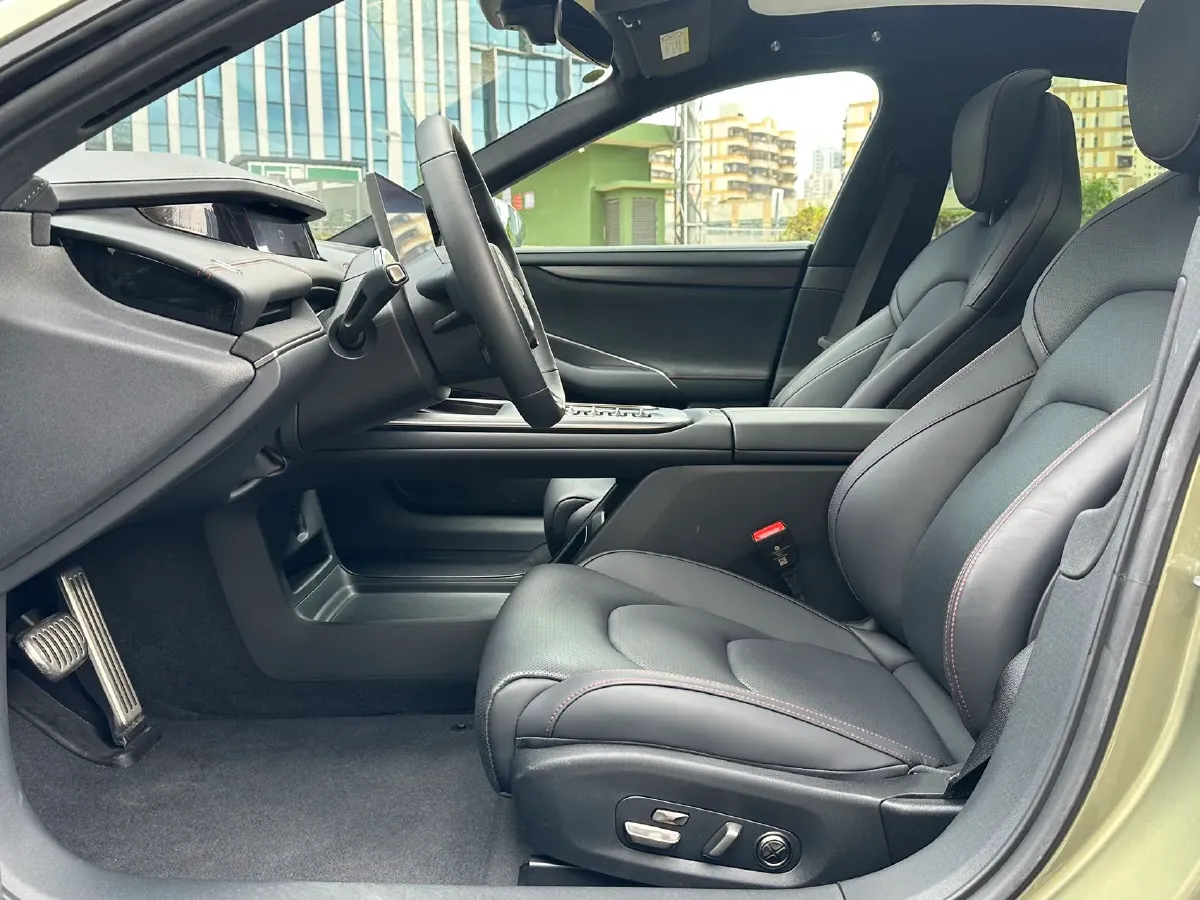 2024 MI SU7 BEV 101KWH,autocango,china used car exporter,china ev exporter,chinese used car exporter,chinese used ev exporter