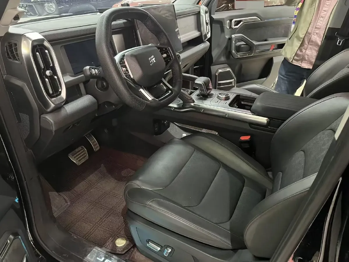 2023 Jetour Traveller 2.0T 254HP L4 7DCT,autocango,china used car exporter,china ev exporter,chinese used car exporter,chinese used ev exporter