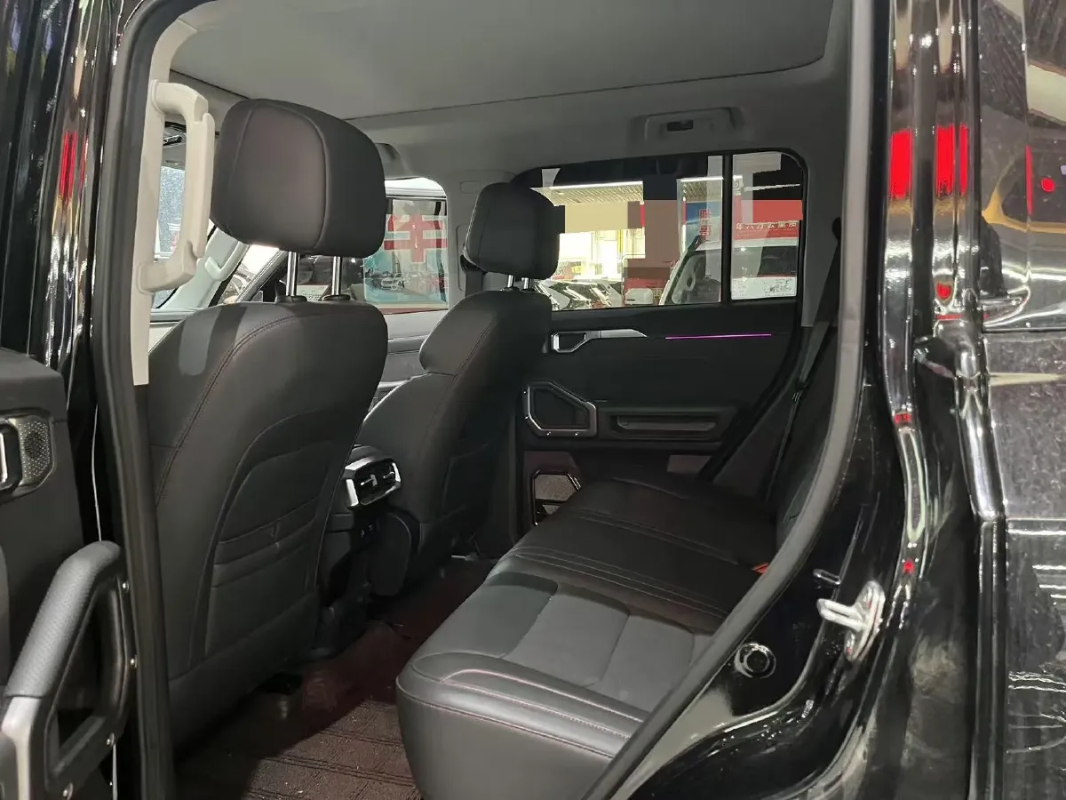 2023 Jetour Traveller 2.0T 254HP L4 7DCT,autocango,china used car exporter,china ev exporter,chinese used car exporter,chinese used ev exporter