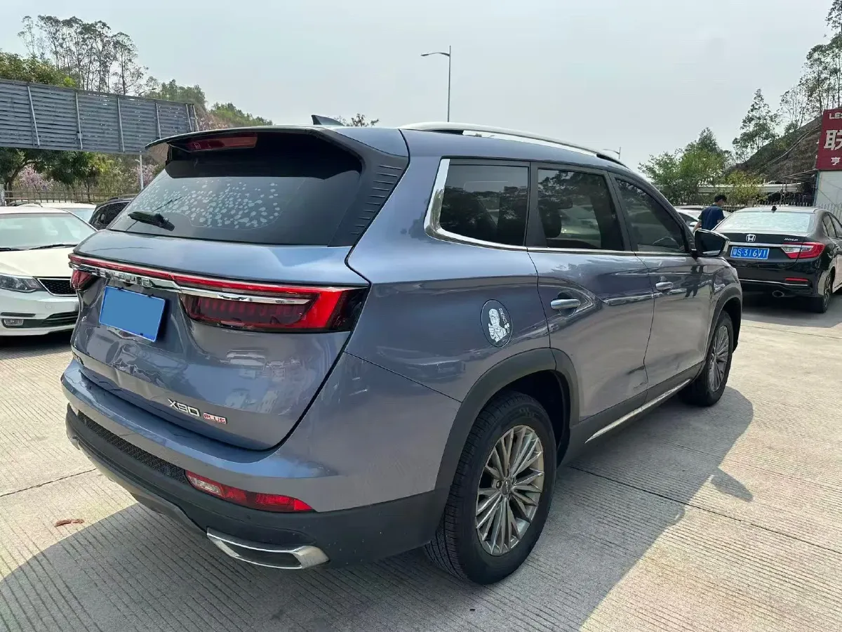 2021 Jetour X90 Plus 1.5T 156HP L4 6MT,autocango,china used car exporter,china ev exporter,chinese used car exporter,chinese used ev exporter