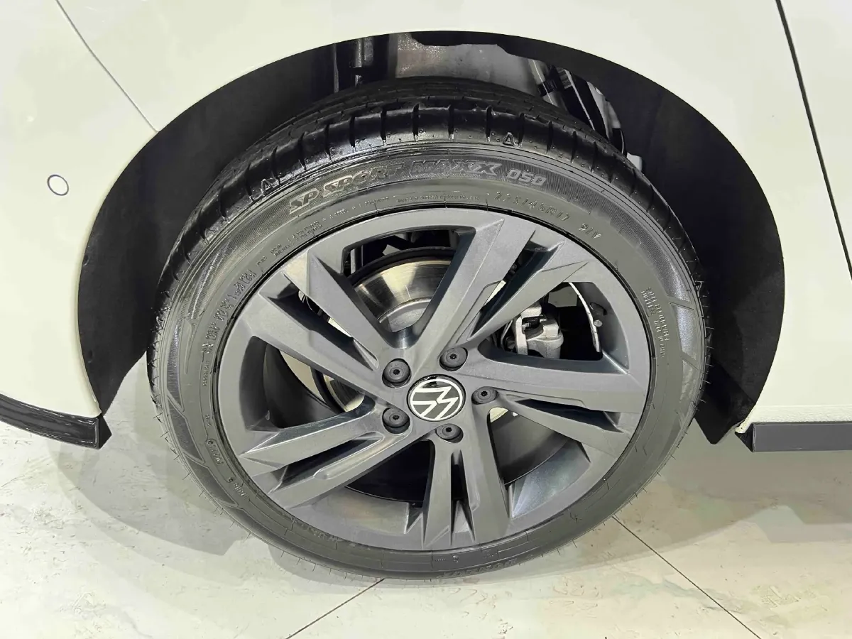 2023 Volkswagen Golf 1.4T 150HP L4 7DCT,autocango,china used car exporter,china ev exporter,chinese used car exporter,chinese used ev exporter