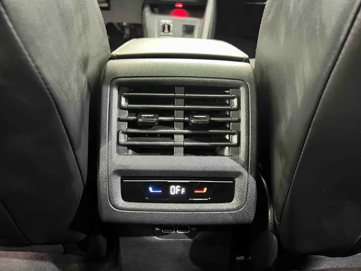 2023 Volkswagen Golf 1.4T 150HP L4 7DCT,autocango,china used car exporter,china ev exporter,chinese used car exporter,chinese used ev exporter