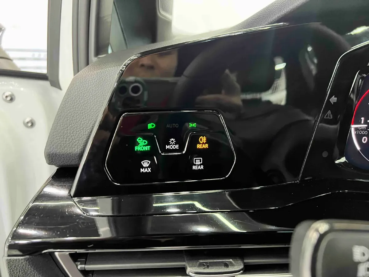 2023 Volkswagen Golf 1.4T 150HP L4 7DCT,autocango,china used car exporter,china ev exporter,chinese used car exporter,chinese used ev exporter