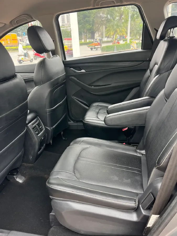 2018 BaoJun 360 1.5L 112HP L4 6MT,autocango,china used car exporter,china ev exporter,chinese used car exporter,chinese used ev exporter