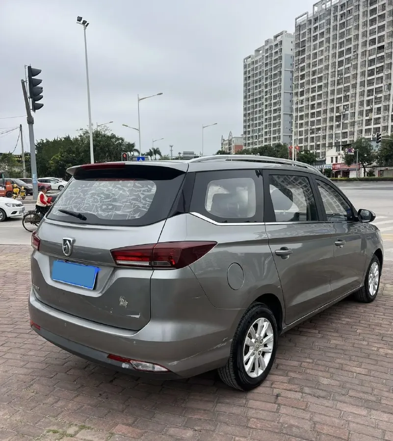 2018 BaoJun 360 1.5L 112HP L4 6MT,autocango,china used car exporter,china ev exporter,chinese used car exporter,chinese used ev exporter
