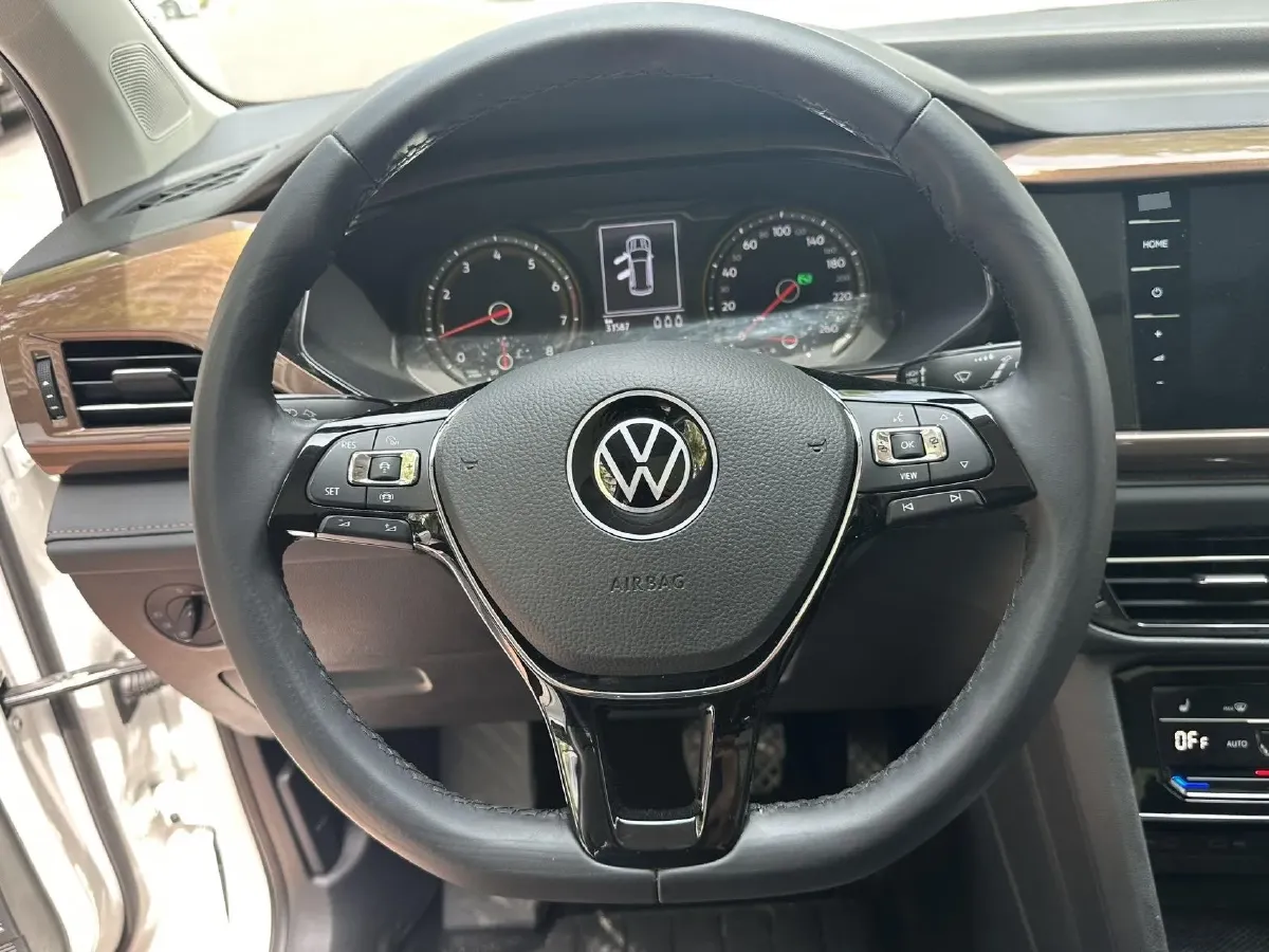 2021 Volkswagen Tharu 1.4T 150HP L4 7DCT,autocango,china used car exporter,china ev exporter,chinese used car exporter,chinese used ev exporter