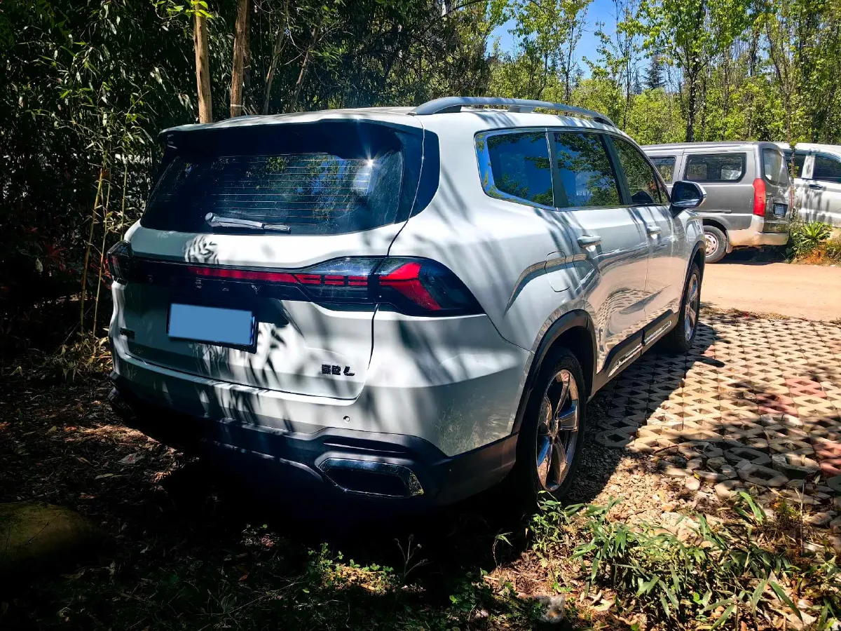 2026 Geely Okavango L 1.5T 181HP L4 7DCT,autocango,china used car exporter,china ev exporter,chinese used car exporter,chinese used ev exporter