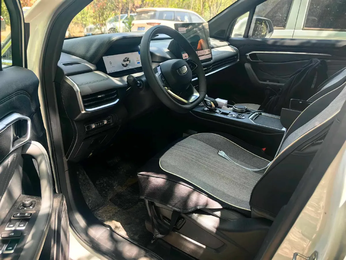 2026 Geely Okavango L 1.5T 181HP L4 7DCT,autocango,china used car exporter,china ev exporter,chinese used car exporter,chinese used ev exporter