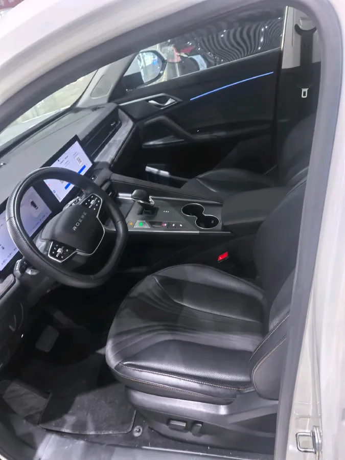 2024 Roewe D5X DMH 1.5T 150HP L4 2DHT PHEV 21.4KWH,autocango,china used car exporter,china ev exporter,chinese used car exporter,chinese used ev exporter