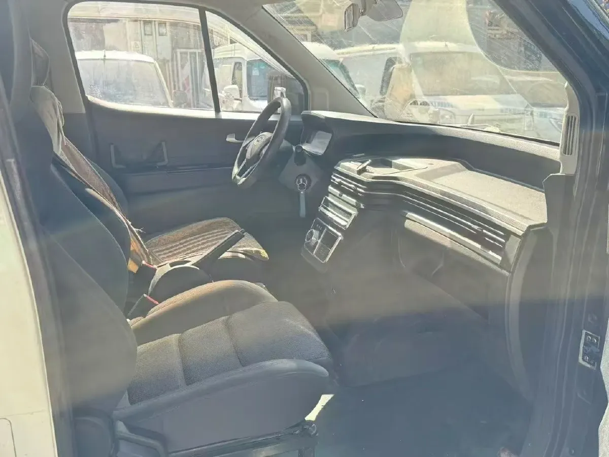 2019 Karry Dolphin EV BEV 44.5KWH,autocango,china used car exporter,china ev exporter,chinese used car exporter,chinese used ev exporter