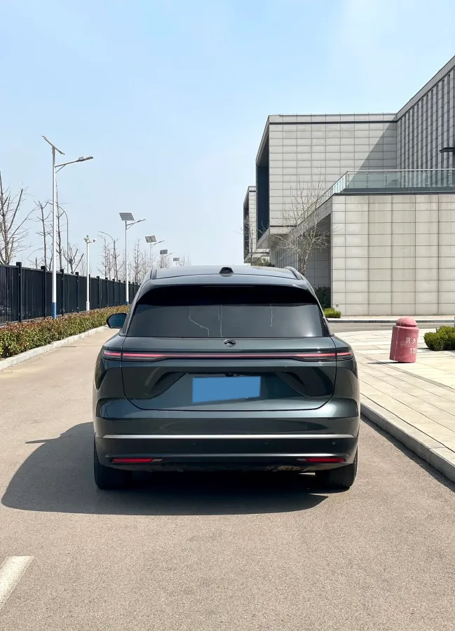 2024 Porsche Macan All-Electric BEV 100KWH,autocango,china used car exporter,china ev exporter,chinese used car exporter,chinese used ev exporter