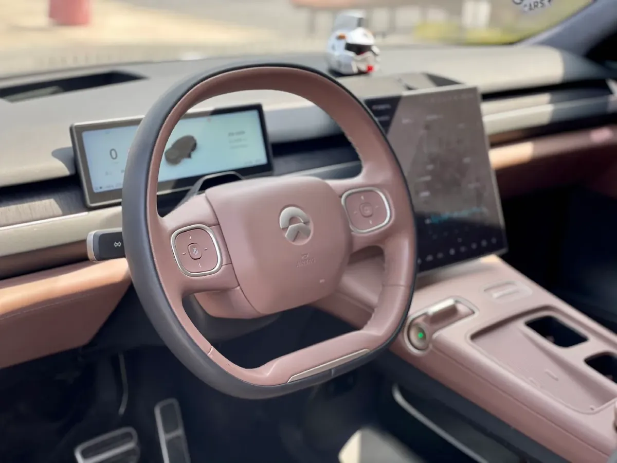 2024 Porsche Macan All-Electric BEV 100KWH,autocango,china used car exporter,china ev exporter,chinese used car exporter,chinese used ev exporter