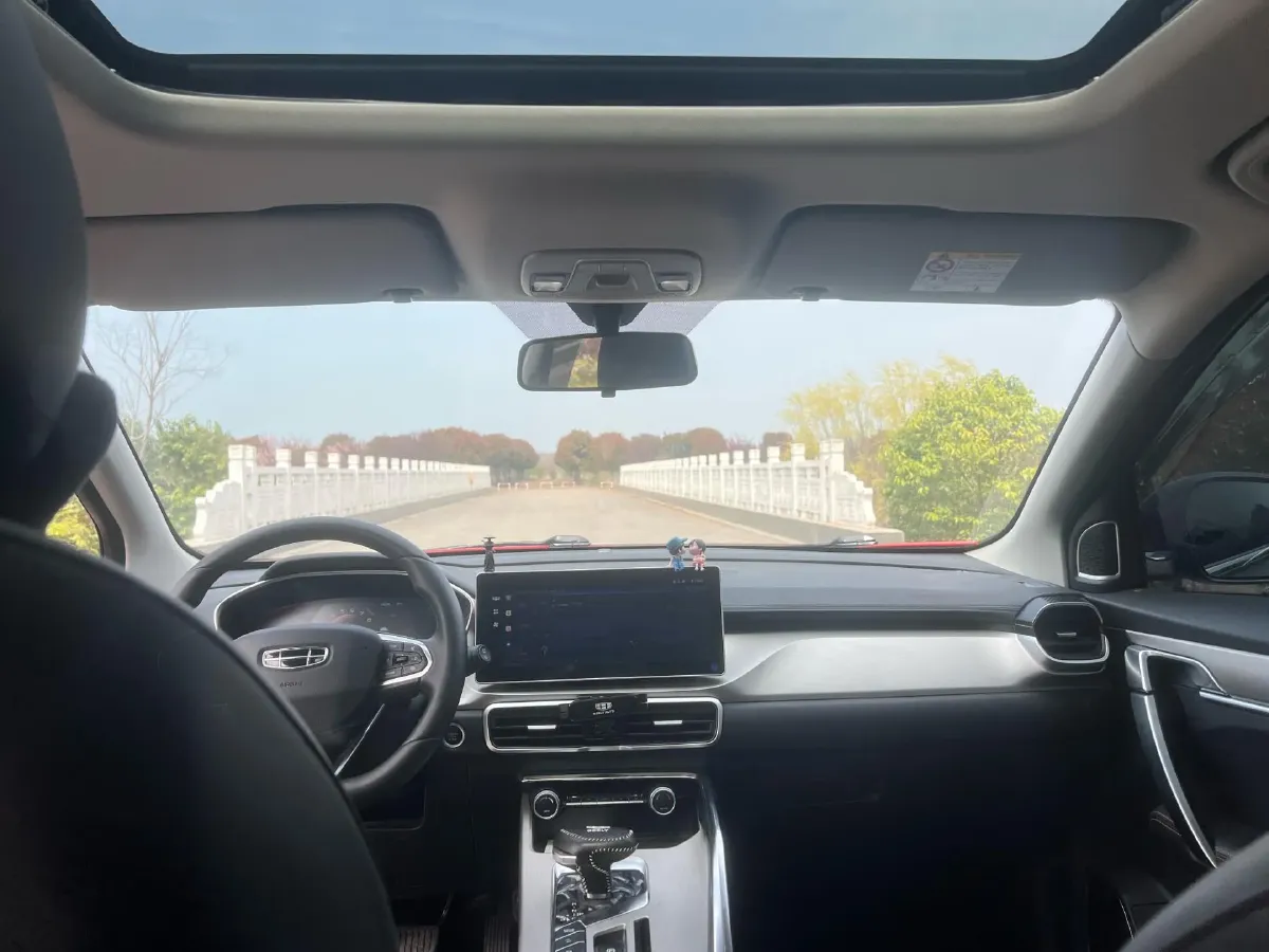 2023 Geely Coolray 1.5T 181HP L4 7DCT,autocango,china used car exporter,china ev exporter,chinese used car exporter,chinese used ev exporter