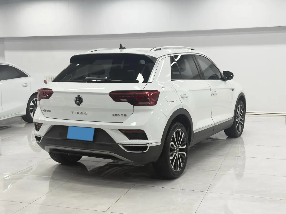 2022 Volkswagen T-Roc 1.4T 150HP L4 7DCT,autocango,china used car exporter,china ev exporter,chinese used car exporter,chinese used ev exporter