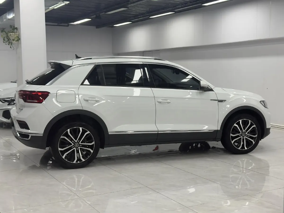 2022 Volkswagen T-Roc 1.4T 150HP L4 7DCT,autocango,china used car exporter,china ev exporter,chinese used car exporter,chinese used ev exporter