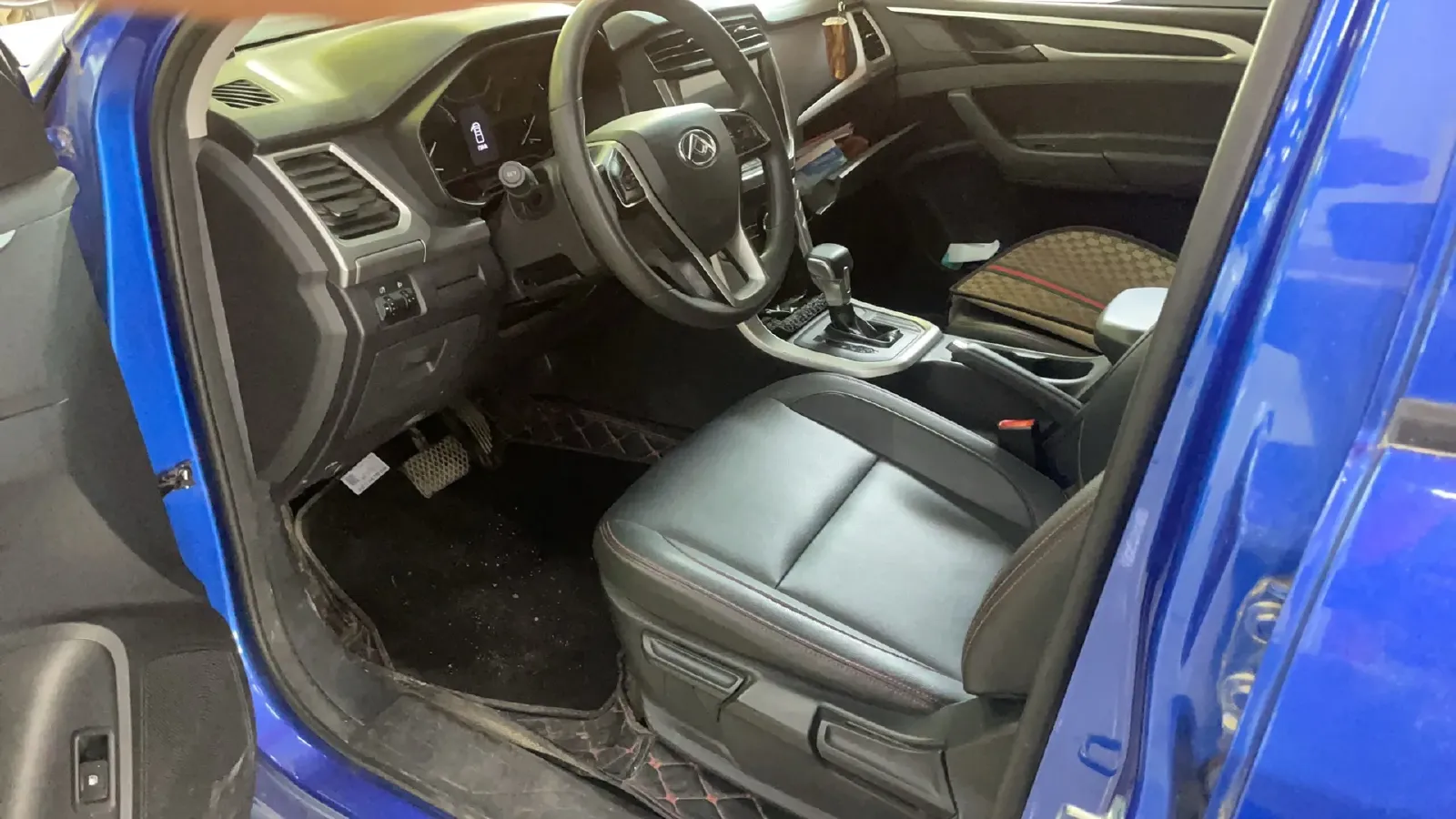 2019 MAXUS T60 2.0T 218HP L4 6AT,autocango,china used car exporter,china ev exporter,chinese used car exporter,chinese used ev exporter