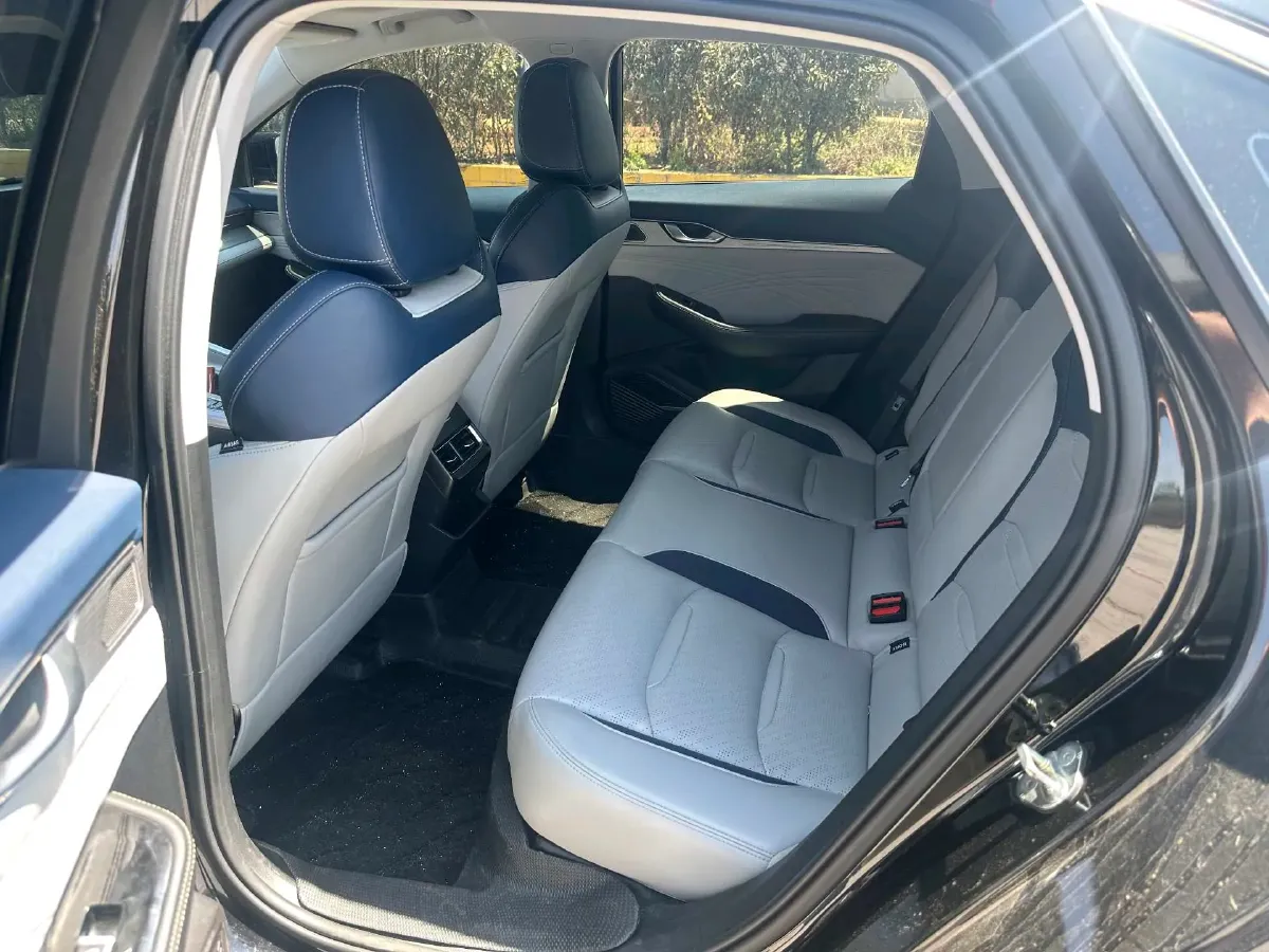 2021 Geely Preface 2.0T 190HP L4 7DCT,autocango,china used car exporter,china ev exporter,chinese used car exporter,chinese used ev exporter