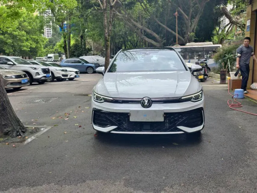 2025 Volkswagen Golf 1.5T 160HP L4 7DCT,autocango,china used car exporter,china ev exporter,chinese used car exporter,chinese used ev exporter