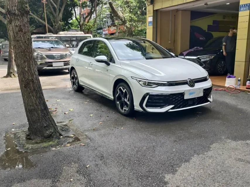 2025 Volkswagen Golf 1.5T 160HP L4 7DCT,autocango,china used car exporter,china ev exporter,chinese used car exporter,chinese used ev exporter
