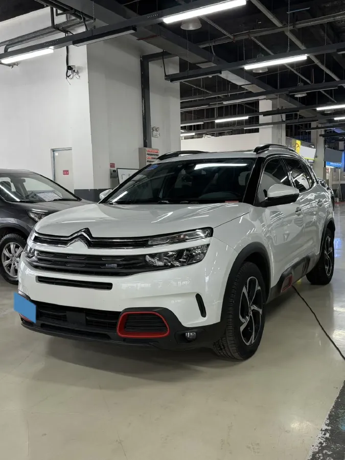 2017 Citroen C5 Aircross 1.6T 167HP L4 6AT,autocango,china used car exporter,china ev exporter,chinese used car exporter,chinese used ev exporter