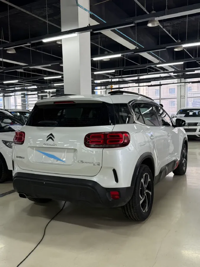 2017 Citroen C5 Aircross 1.6T 167HP L4 6AT,autocango,china used car exporter,china ev exporter,chinese used car exporter,chinese used ev exporter