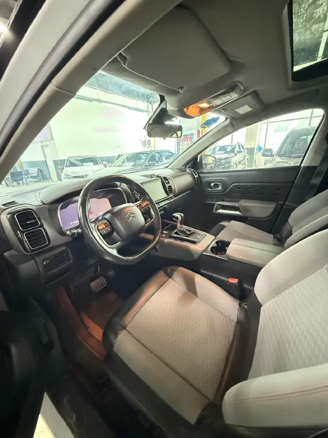 2017 Citroen C5 Aircross 1.6T 167HP L4 6AT,autocango,china used car exporter,china ev exporter,chinese used car exporter,chinese used ev exporter