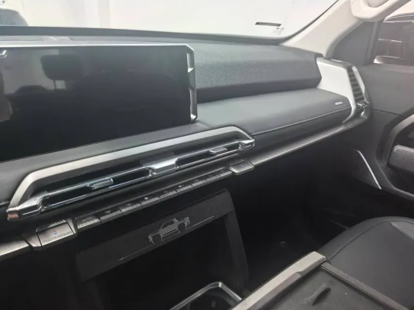 2025 MAXUS InterstellarX 2.5T 224HP L4 8AT,autocango,china used car exporter,china ev exporter,chinese used car exporter,chinese used ev exporter