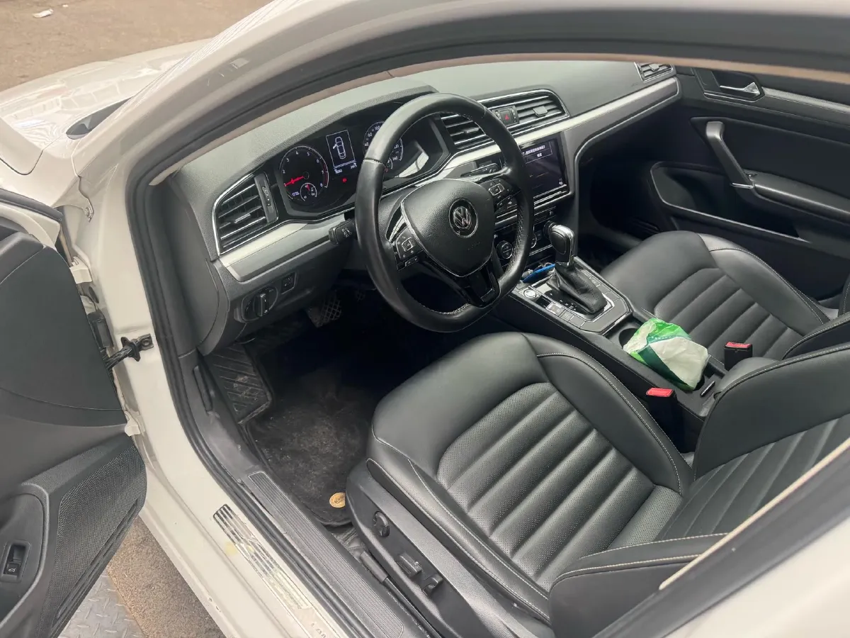 2019 Volkswagen Passat 1.4T 150HP L4 7DCT,autocango,china used car exporter,china ev exporter,chinese used car exporter,chinese used ev exporter