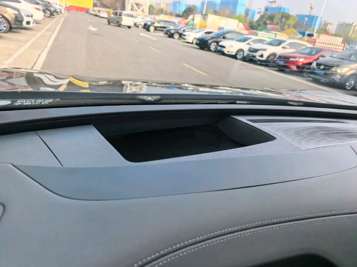 2022 Volkswagen ID.6 Crozz BEV 84.8KWH,autocango,china used car exporter,china ev exporter,chinese used car exporter,chinese used ev exporter