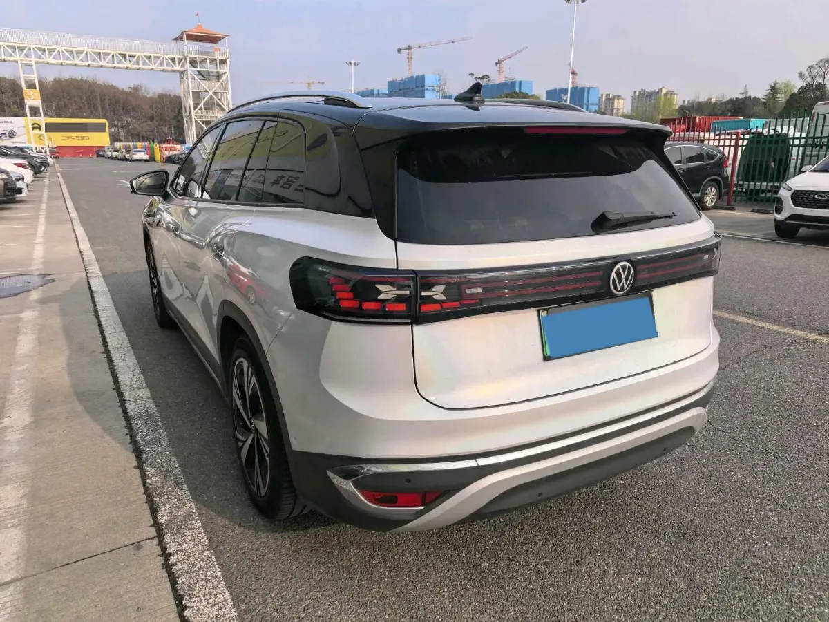 2022 Volkswagen ID.6 Crozz BEV 84.8KWH,autocango,china used car exporter,china ev exporter,chinese used car exporter,chinese used ev exporter