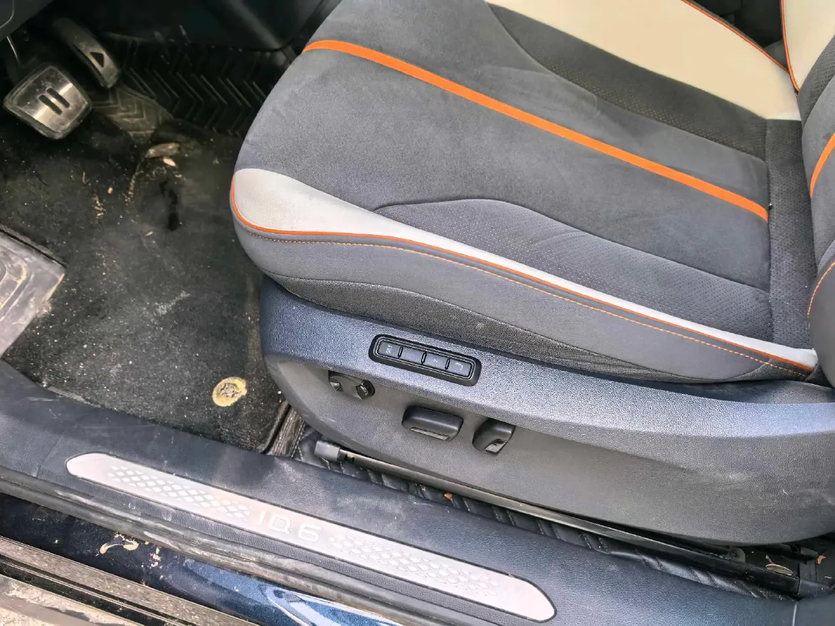 2022 Volkswagen ID.6 Crozz BEV 84.8KWH,autocango,china used car exporter,china ev exporter,chinese used car exporter,chinese used ev exporter