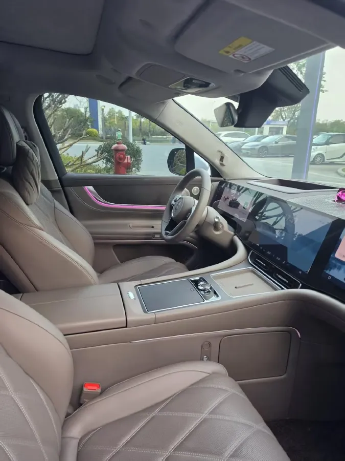 2025 AITO AITO M9 BEV 100KWH,autocango,china used car exporter,china ev exporter,chinese used car exporter,chinese used ev exporter