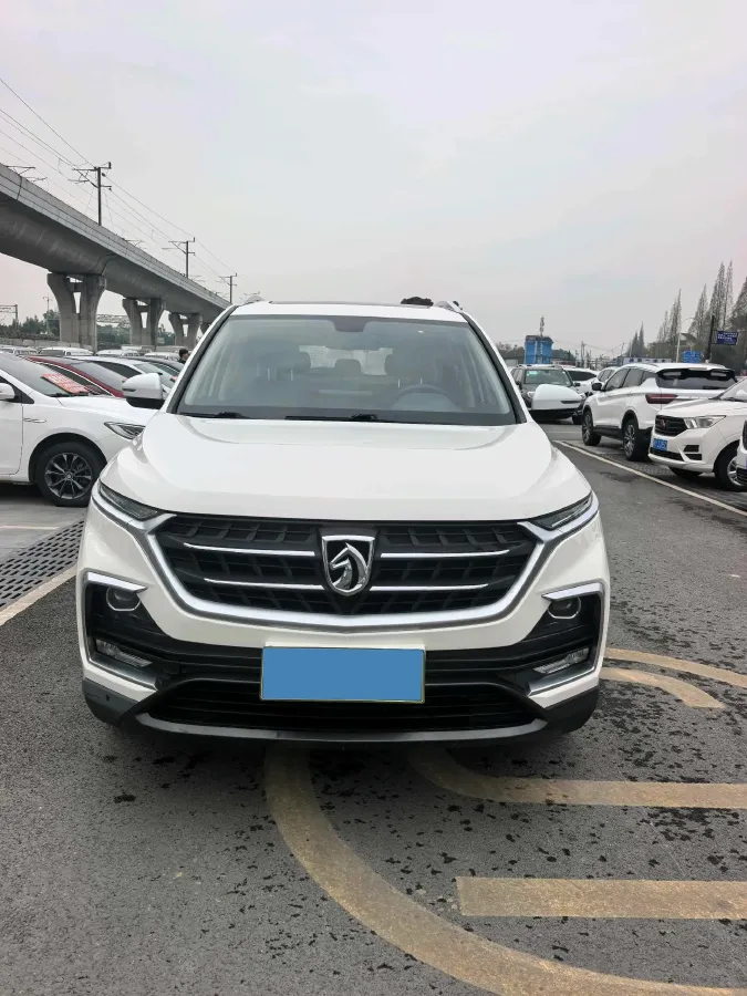 2019 BaoJun 530 1.5T 151HP L4 CVT,autocango,china used car exporter,china ev exporter,chinese used car exporter,chinese used ev exporter
