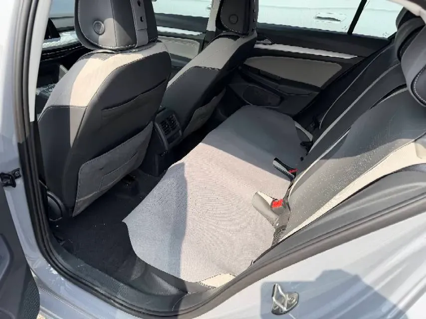 2023 Volkswagen Golf 1.4T 150HP L4 7DCT,autocango,china used car exporter,china ev exporter,chinese used car exporter,chinese used ev exporter