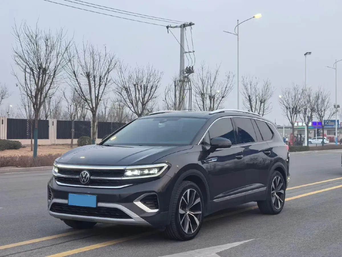 2022 Volkswagen Talagon 2.5T 299HP V6 7DCT,autocango,china used car exporter,china ev exporter,chinese used car exporter,chinese used ev exporter