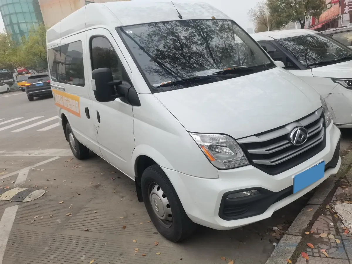 2023 DongFeng DFAC YuFeng 2.0T 136HP L4 6MT,autocango,china used car exporter,china ev exporter,chinese used car exporter,chinese used ev exporter