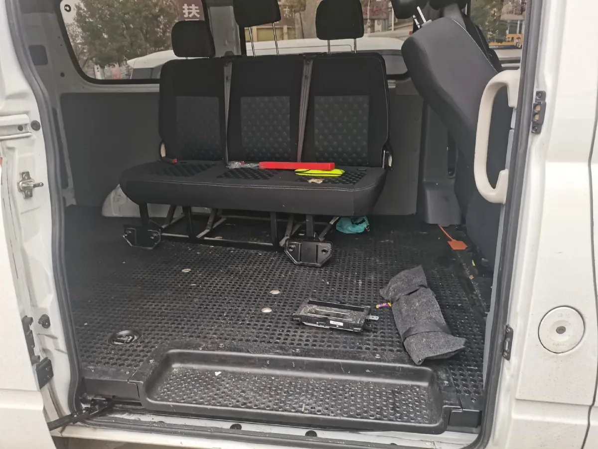 2023 DongFeng DFAC YuFeng 2.0T 136HP L4 6MT,autocango,china used car exporter,china ev exporter,chinese used car exporter,chinese used ev exporter