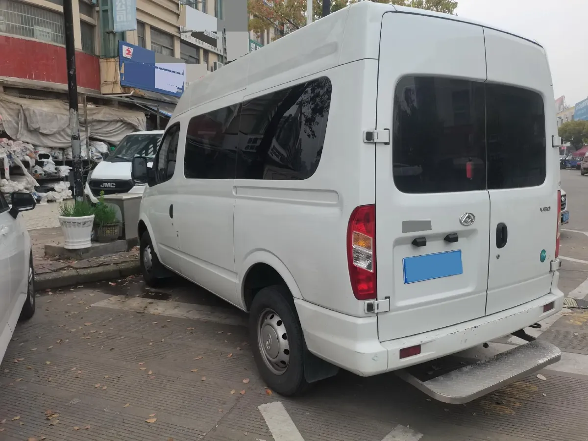 2023 DongFeng DFAC YuFeng 2.0T 136HP L4 6MT,autocango,china used car exporter,china ev exporter,chinese used car exporter,chinese used ev exporter