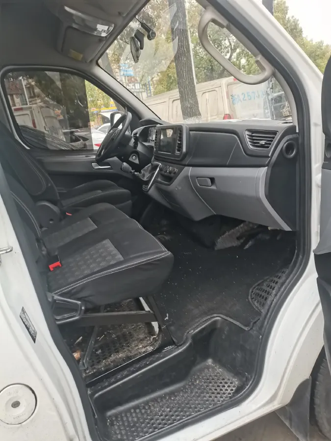 2023 DongFeng DFAC YuFeng 2.0T 136HP L4 6MT,autocango,china used car exporter,china ev exporter,chinese used car exporter,chinese used ev exporter