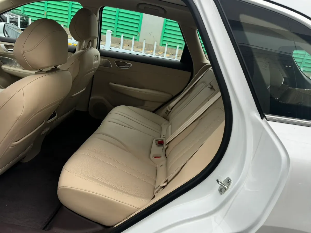 2025 HIMA Shangjie H5 BEV,autocango,china used car exporter,china ev exporter,chinese used car exporter,chinese used ev exporter